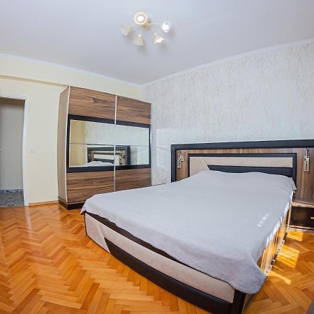 Apartment Emili City Center بار المظهر الخارجي الصورة