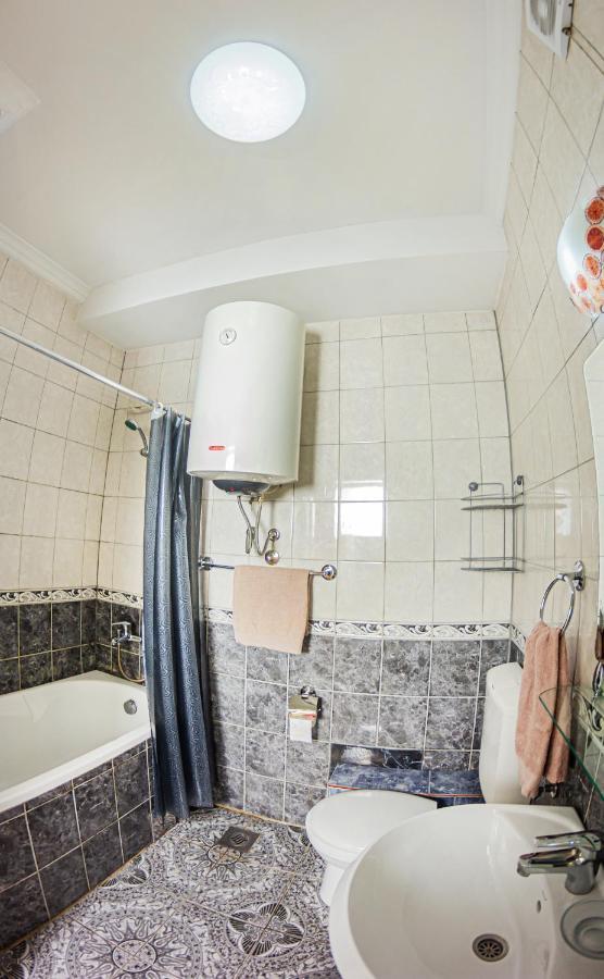 Apartment Emili City Center بار المظهر الخارجي الصورة
