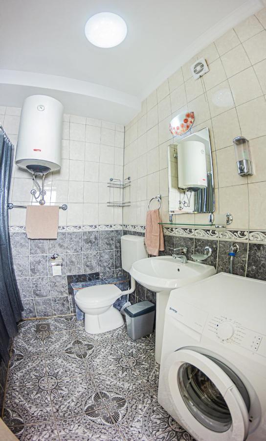 Apartment Emili City Center بار المظهر الخارجي الصورة